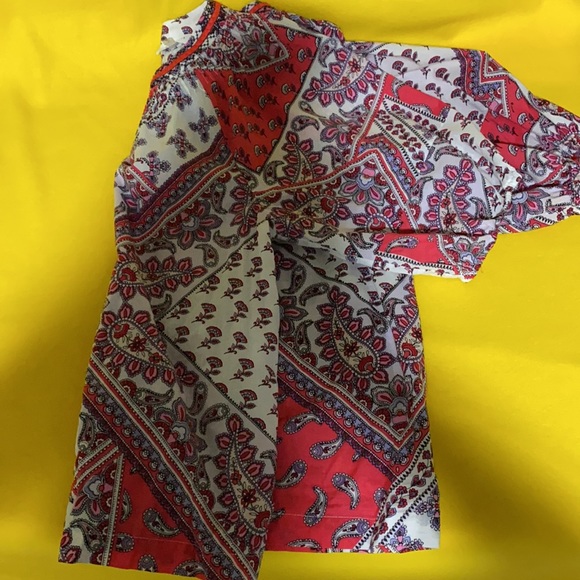 Calvin Klein balloon sleeve blouse. Like new - Picture 9 of 13